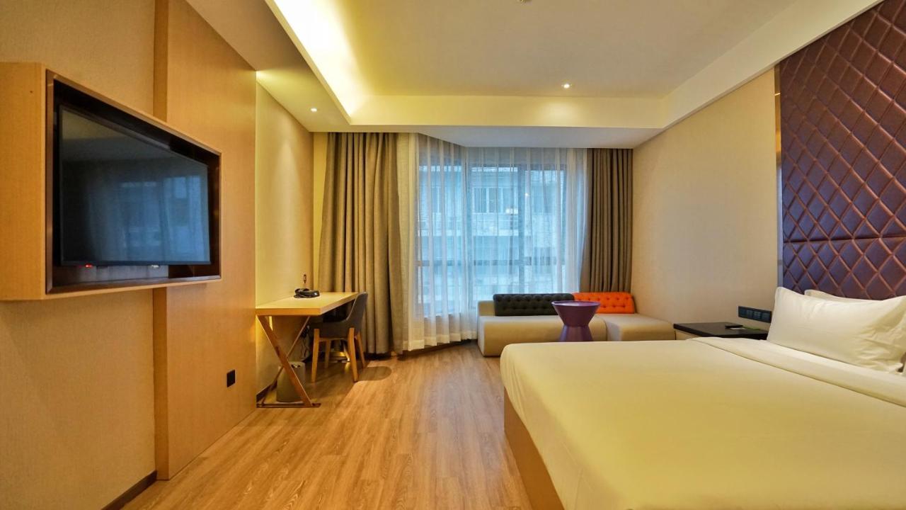 Ibis Styles Hangzhou Chaowang Road Hotel Екстер'єр фото